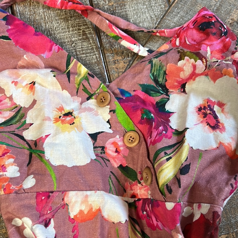 Privacy Please beautiful floral mini dress w/diagonal buttons. Med. - Picture 2 of 4